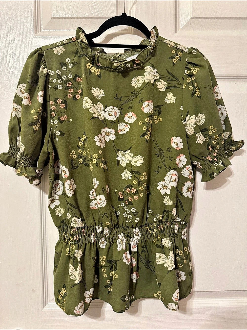 BALTICBORN Floral Short Sleeve Blouse in Green Size Large